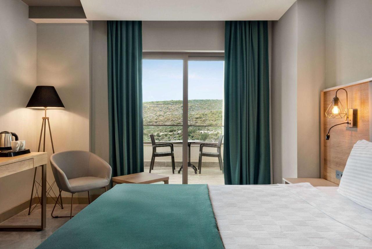 Ramada Resort By Wyndham Kizkalesi Exteriör bild