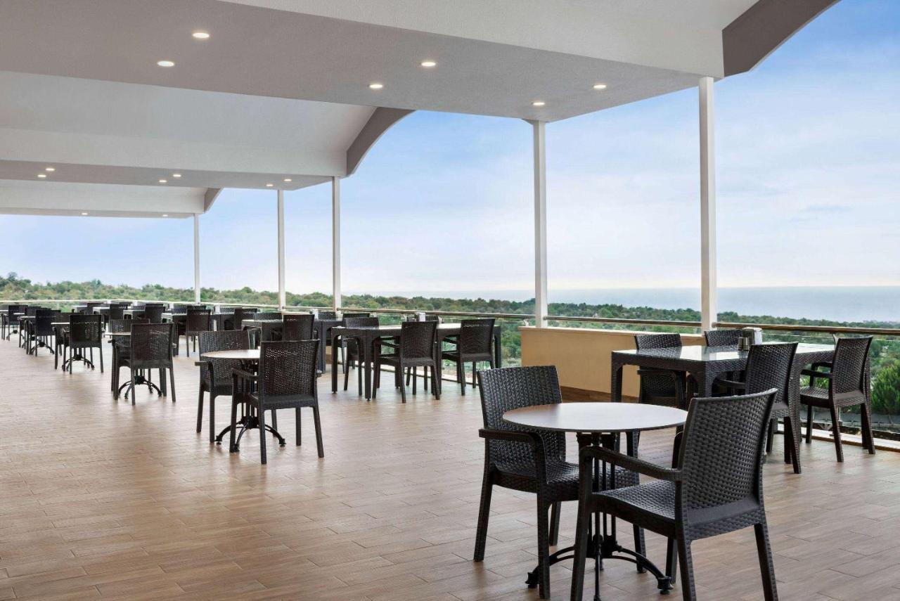 Ramada Resort By Wyndham Kizkalesi Exteriör bild