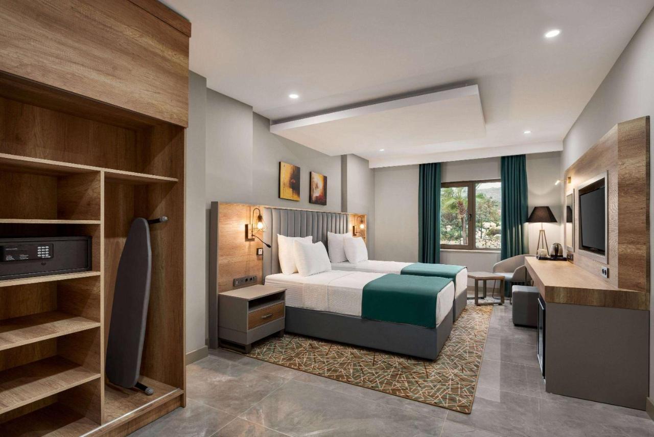 Ramada Resort By Wyndham Kizkalesi Exteriör bild