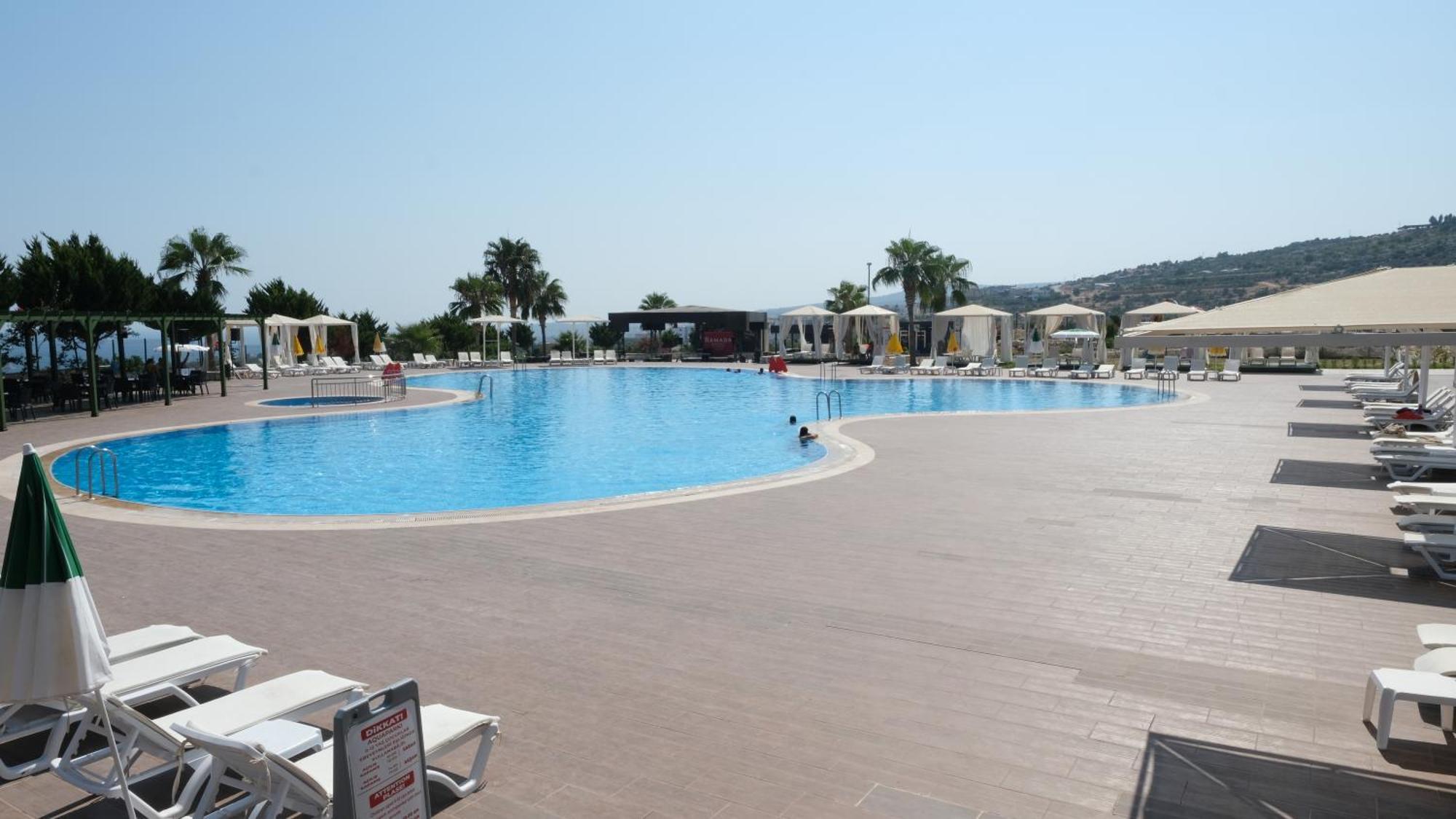 Ramada Resort By Wyndham Kizkalesi Exteriör bild